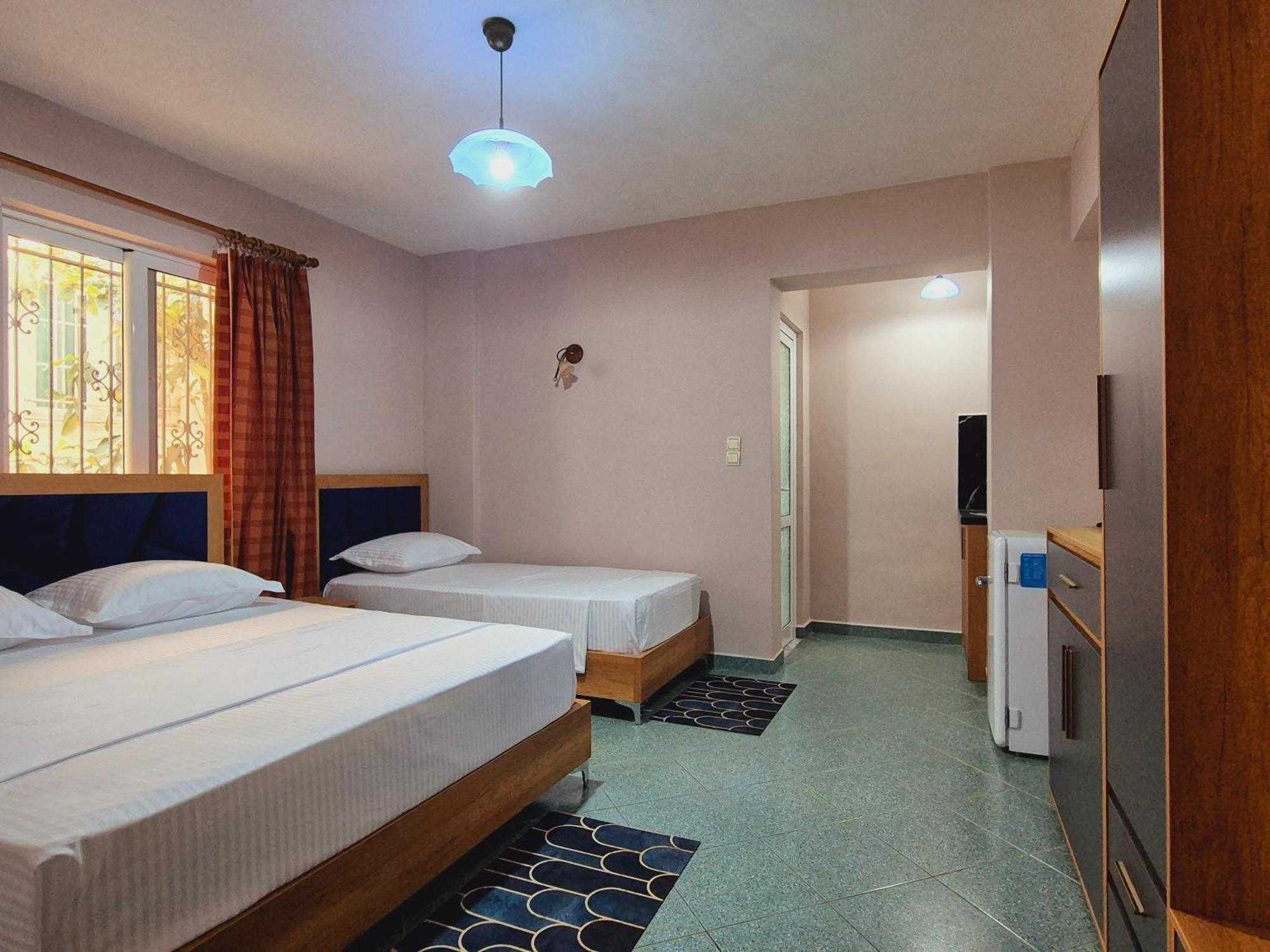 Barca Rooms Sarande Exterior photo